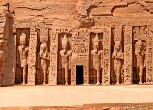 Wycieczka do Luksoru – podróż przez tysiące lat historii