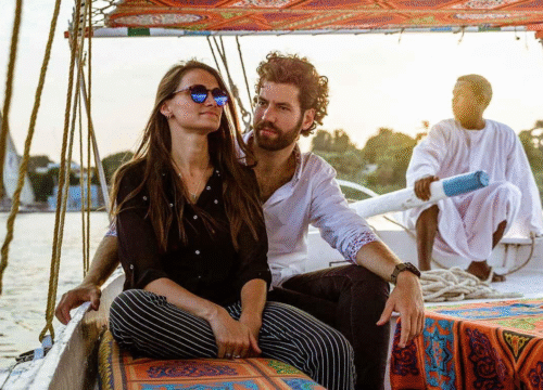 Romantyczne wycieczki dla par w Egipcie: prywatne rejsy, zachody słońca i niezapomniane kolacje