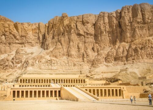 🌅 Całodniowa wycieczka do Luksoru – przewodnik po sercu starożytnego Egiptu 1 🌅 Całodniowa wycieczka do Luksoru – przewodnik po sercu starożytnego Egiptu