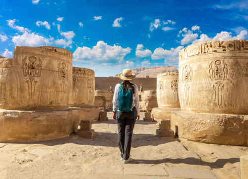 Najlepsze wycieczki dla seniorów w Egipcie — komfort, spokój i bezpieczne odkrywanie kraju faraonów