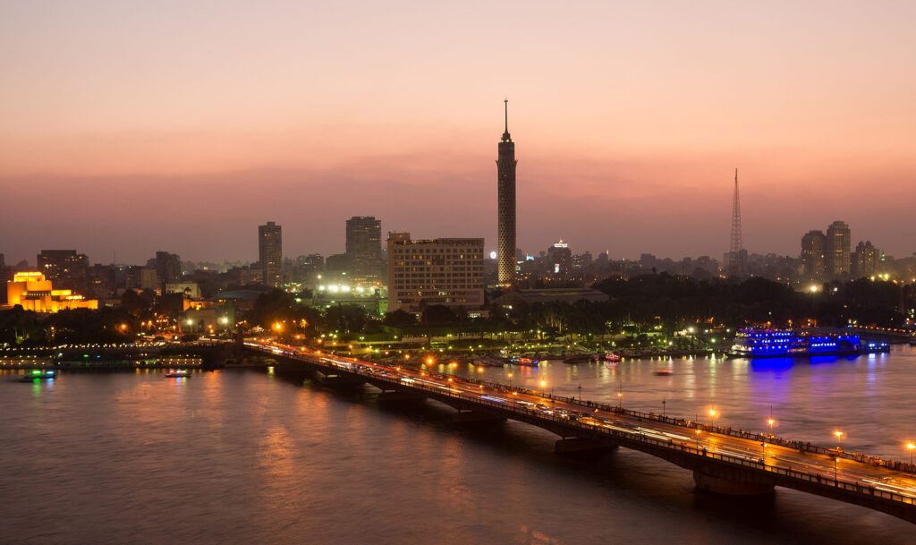 Kair i piramidy – przewodnik dla początkujących 7 1600px Late evening in Cairo 1