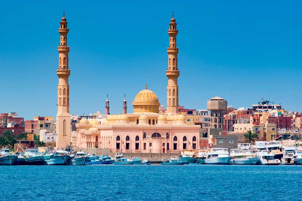 Egipt dla początkujących – wszystko, co warto wiedzieć przed pierwszym wyjazdem 2 mezquita hurghada
