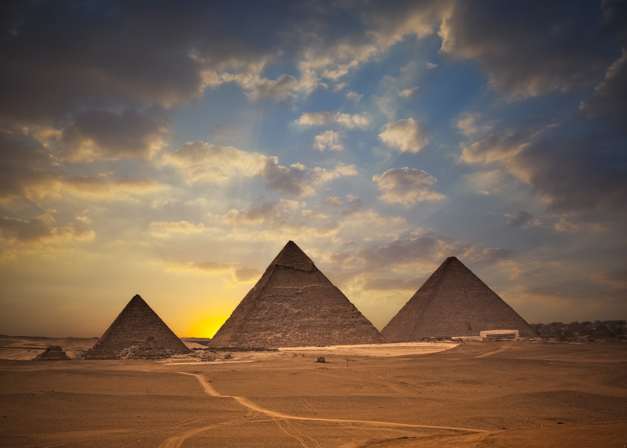 pyramids3