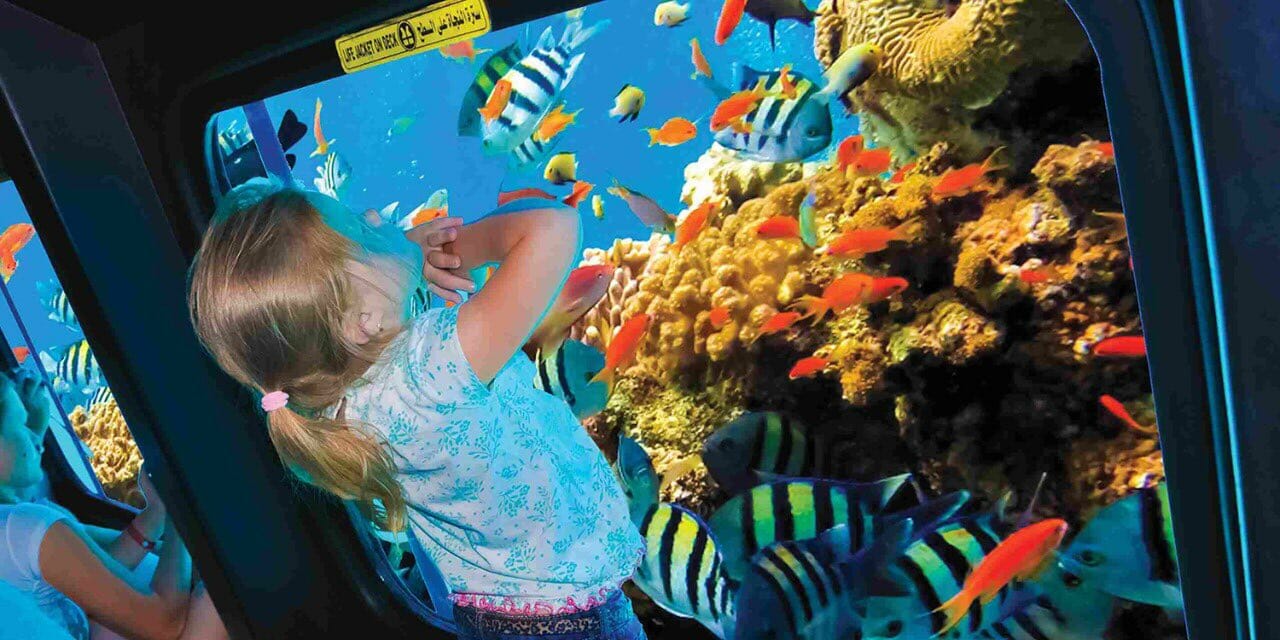 Wycieczka Podwodną Łodzią Ze Szklanym Dnem