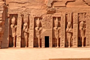 Temple-Hathor-temples-Nefertari-Abu-Simbel-Ramses